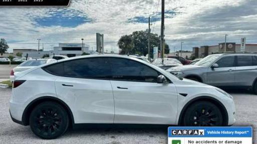 TESLA MODEL Y 2021 5YJYGDEE7MF175136 image